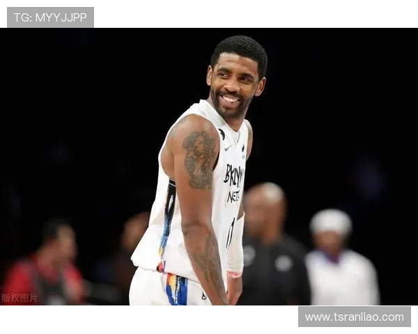 足球明星个性纹身壁纸图赏析展现运动魅力与艺术风格的完美结合